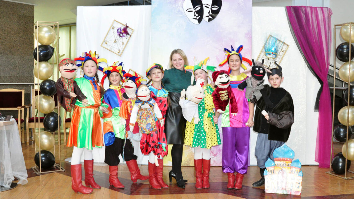 XV Всероссийский фестиваль детских любительских театров кукол «Первые шаги» прошёл в Горно-Алтайске