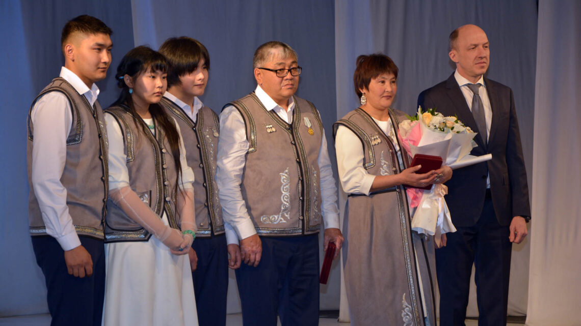 Состоялось торжественное открытие Года семьи Российской Федерации в Республике Алтай